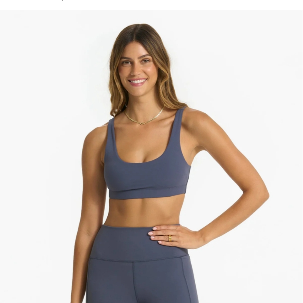 Vuori Daily Bra - Medium In Azure